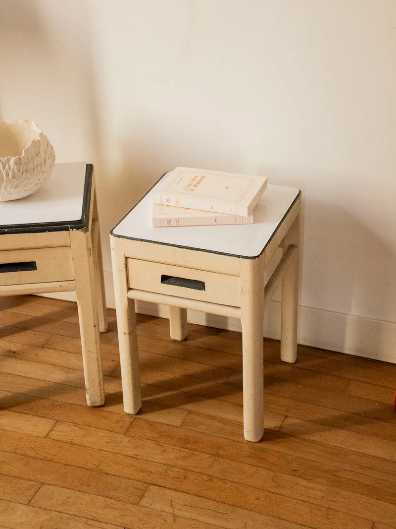 Hanna, la table d'appoint en formica beige N°1531