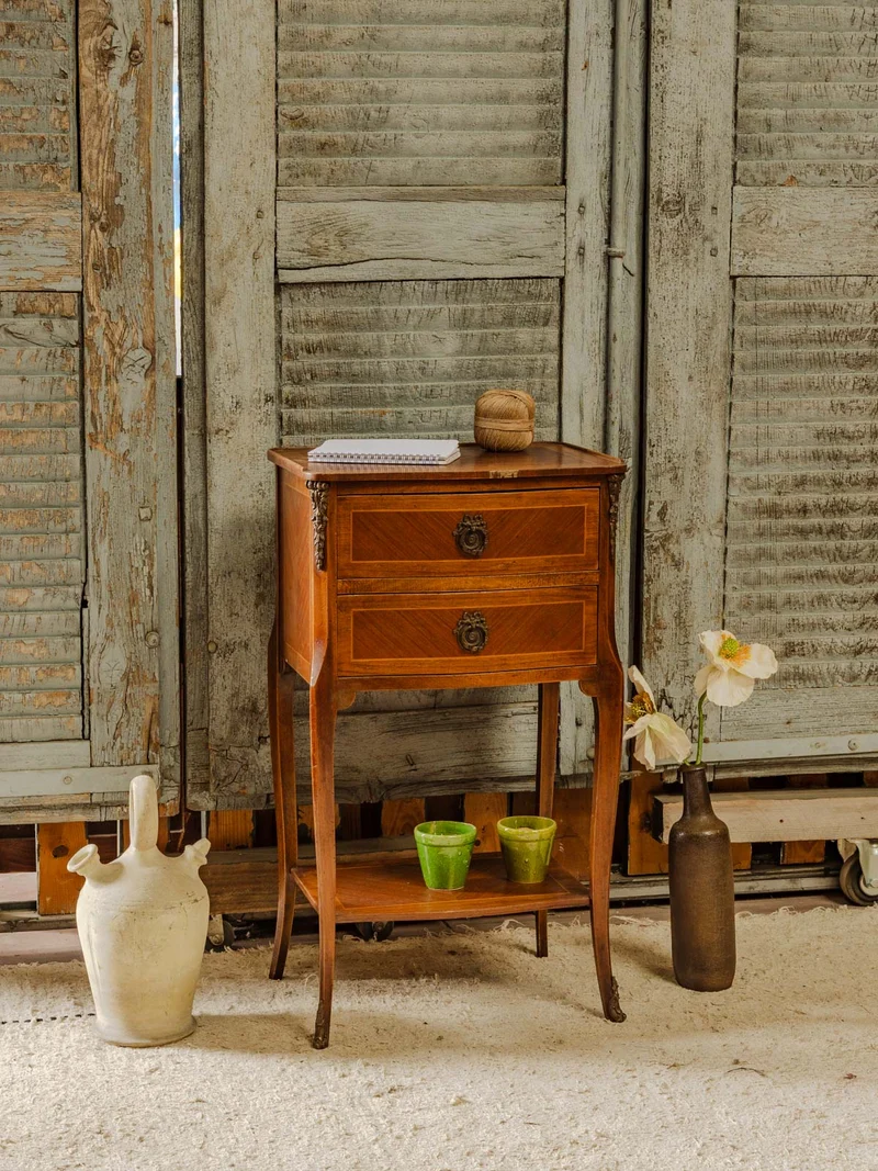 Odile, la table de chevet en bois N°1529