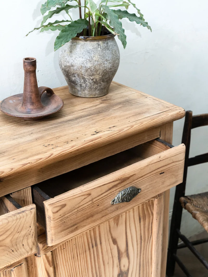 Gilbert, le buffet en bois ancien style campagne N°1806