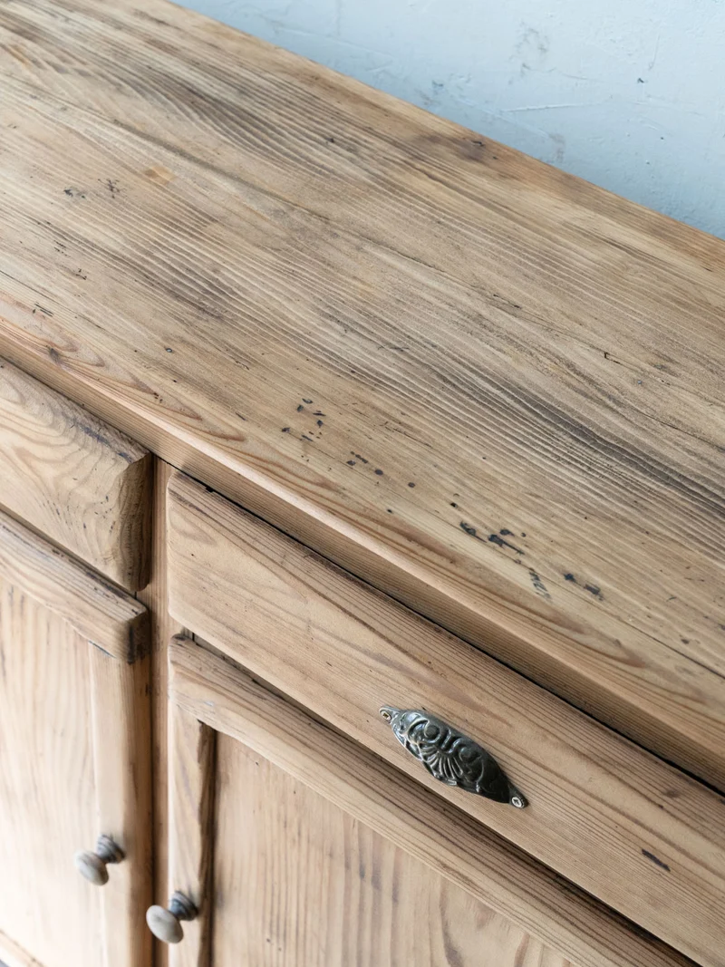 Gilbert, le buffet en bois ancien style campagne N°1806
