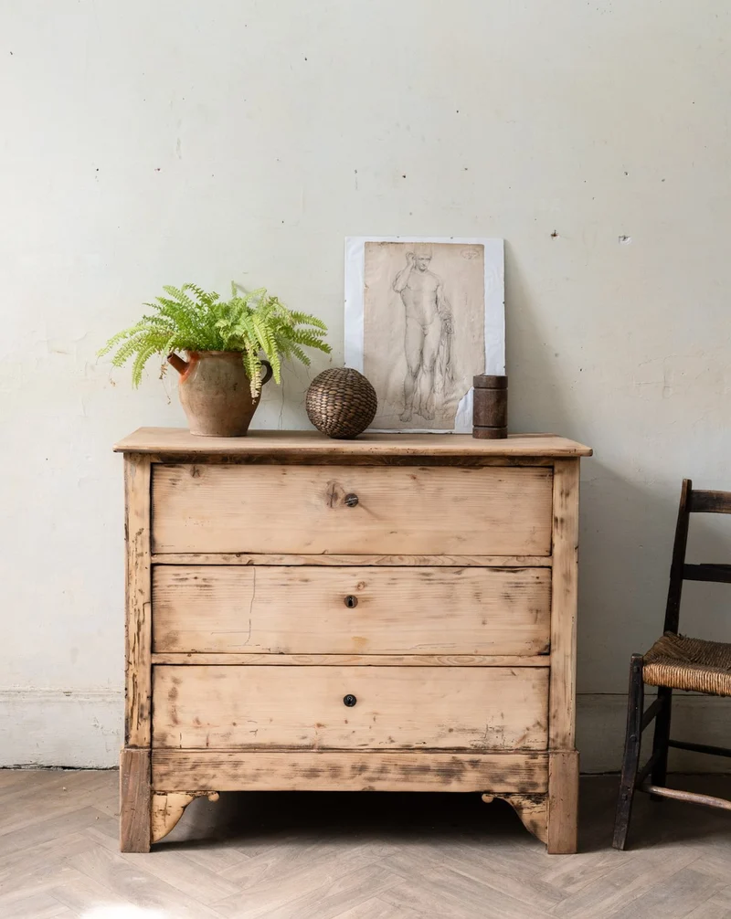 Garance, la commode ancienne en bois N°737