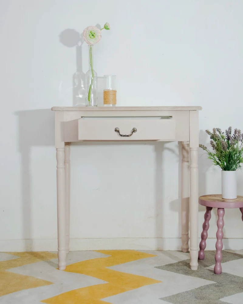 Francine, la table d'appoint en bois N°1528
