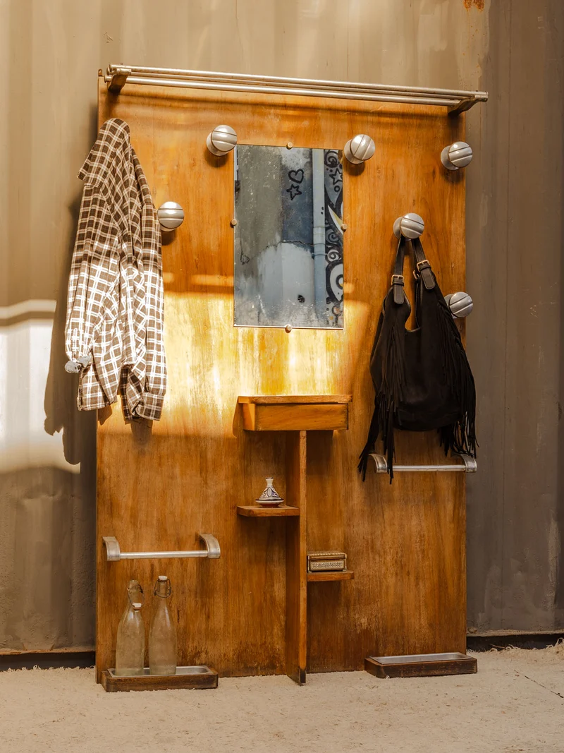 Max, le vestiaire en bois et chromé N°440