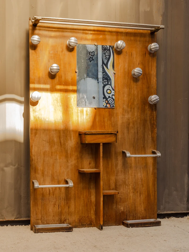 Max, le vestiaire en bois et chromé N°440