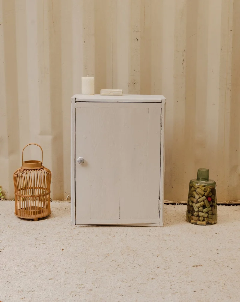 Gaëlle, l'armoire à pharmacie en bois blanc N°1511