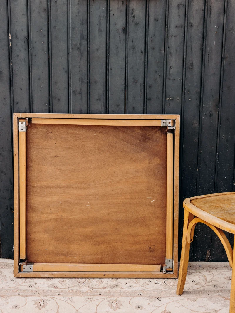 Billie, la table de jeux pliable fonctionnelle N°14