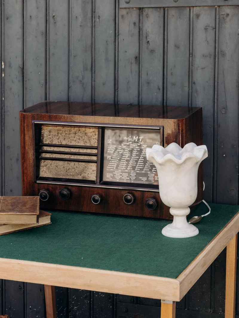 Nour, la radio ancienne au charme vintage N°64