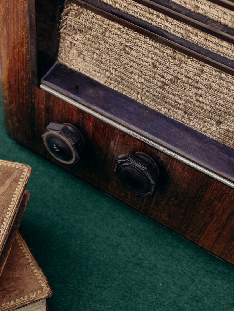 Nour, la radio ancienne au charme vintage N°64