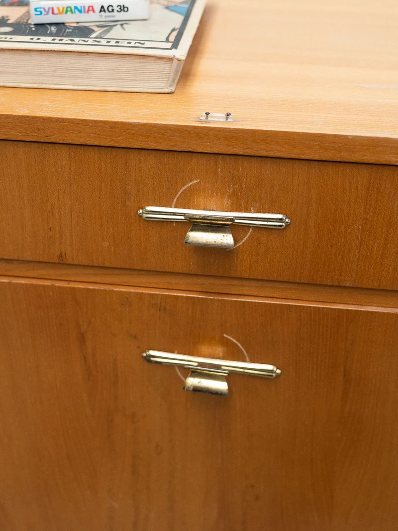 Maïa, la paire de tables de chevet en bois N°1554