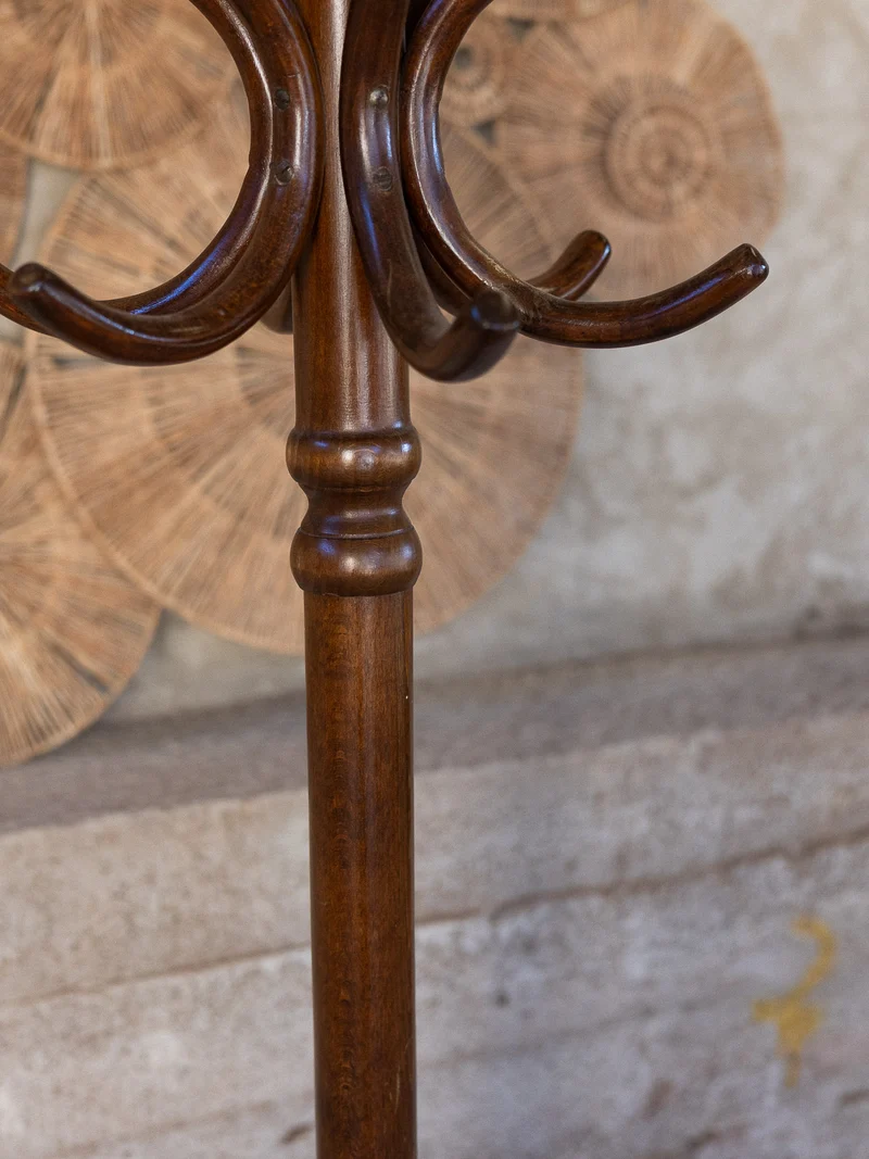 Max, le porte-manteau perroquet N°461