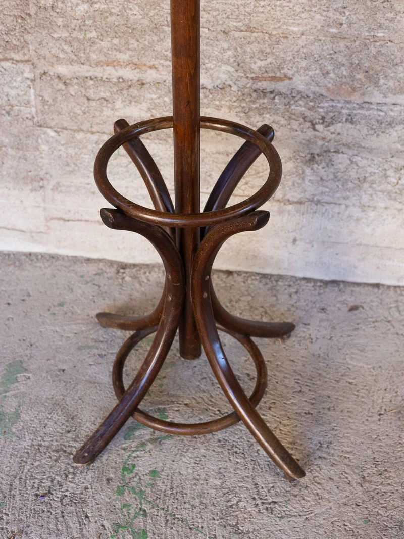 Max, le porte-manteau perroquet N°461