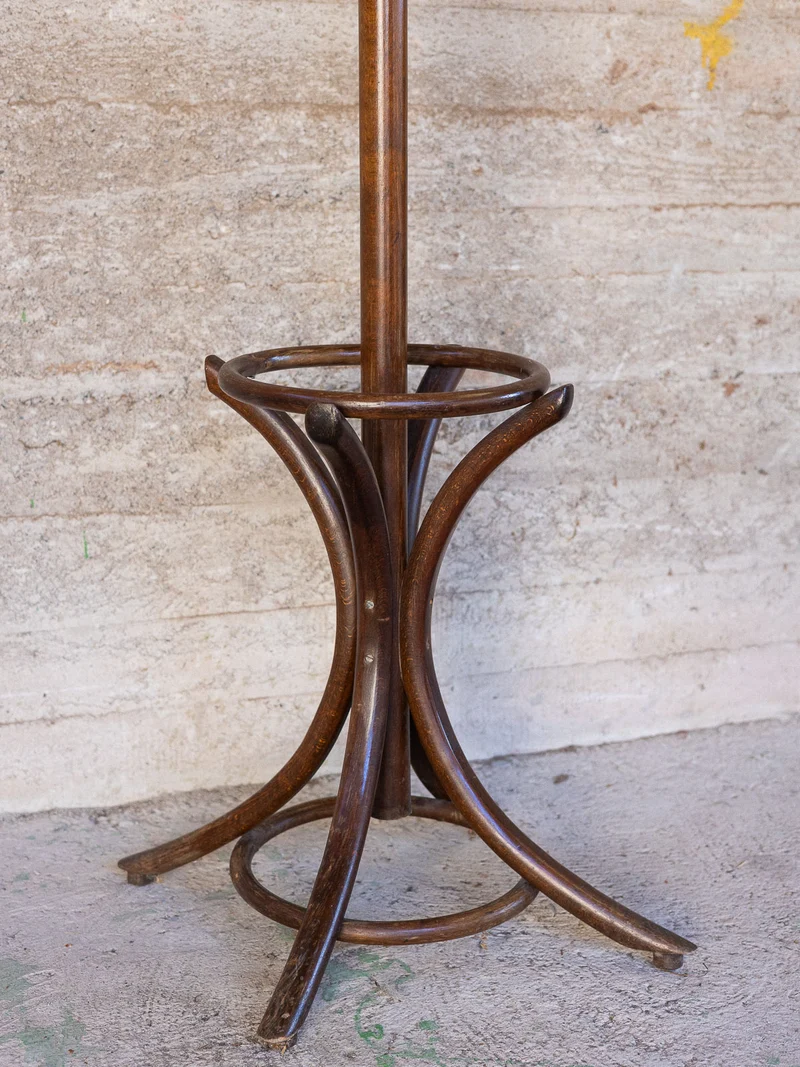 Max, le porte-manteau perroquet N°461