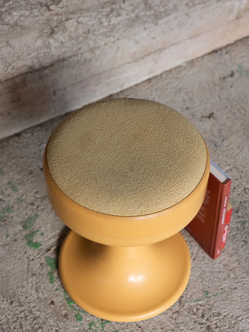 Axel, le tabouret des années 70 N°742