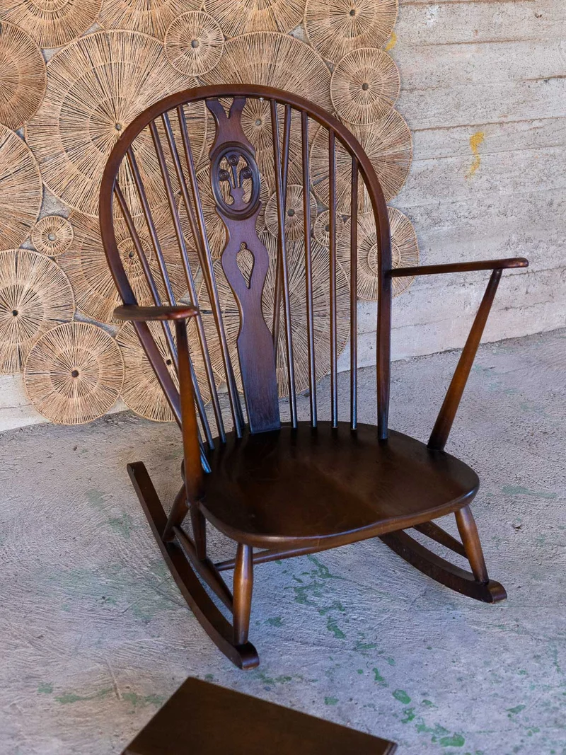 Alibert, le rocking-chair anglais en hêtre N°101