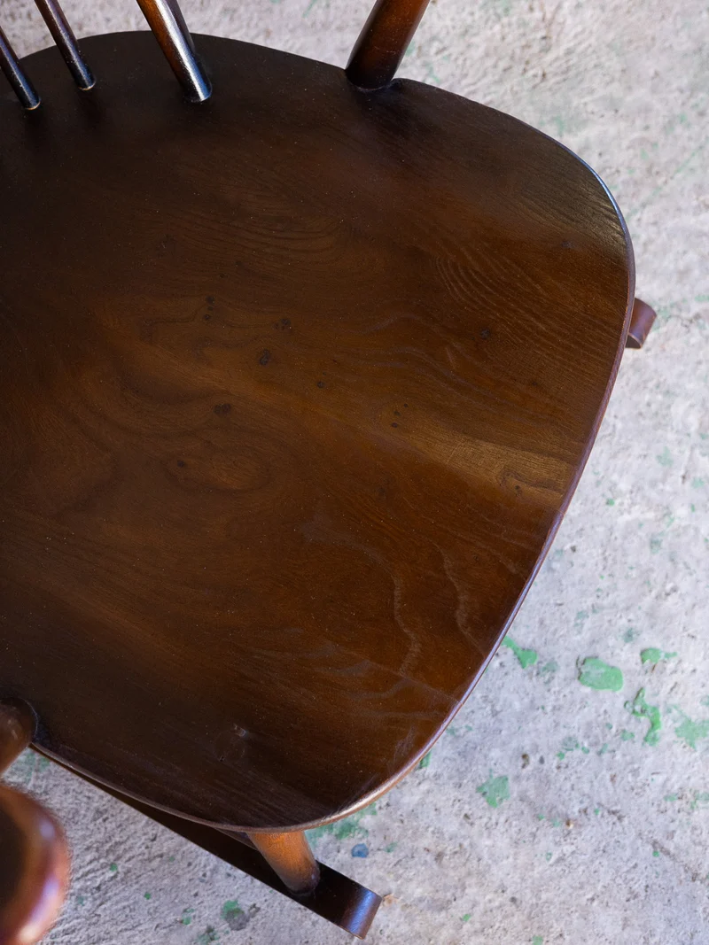 Alibert, le rocking-chair anglais en hêtre N°101