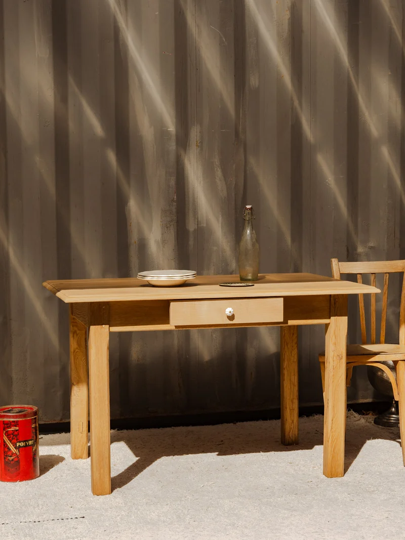 Romy, la table à manger en bois N°1483