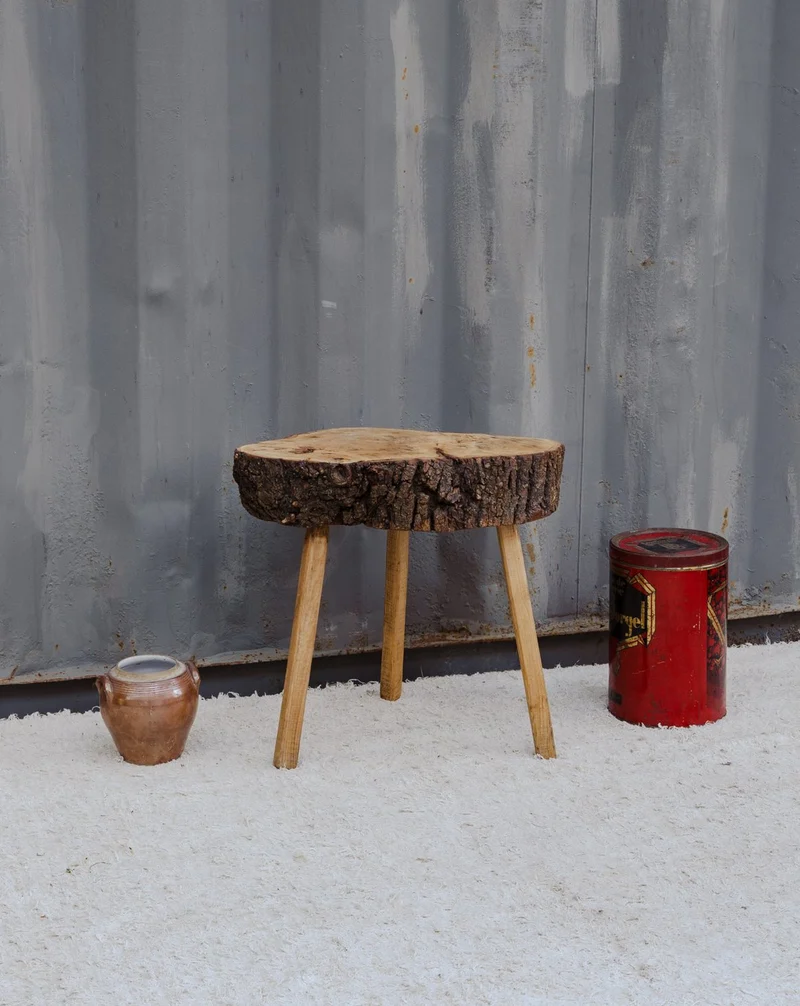 Regis, le tabouret en bois N°1511