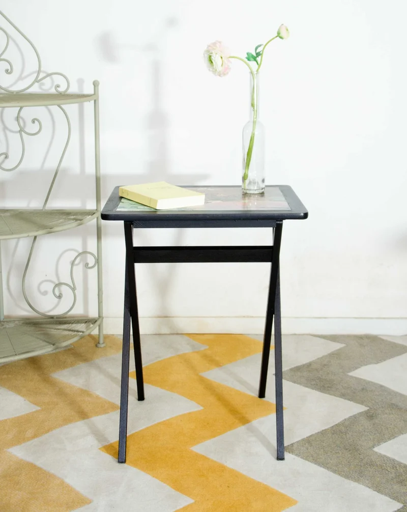 Hanna, la table d'appoint pliante en bois N°1533