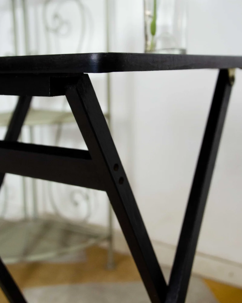 Hanna, la table d'appoint pliante en bois N°1533