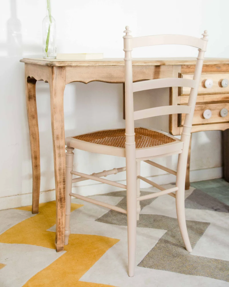Claude, la petite chaise en cannage N°1570