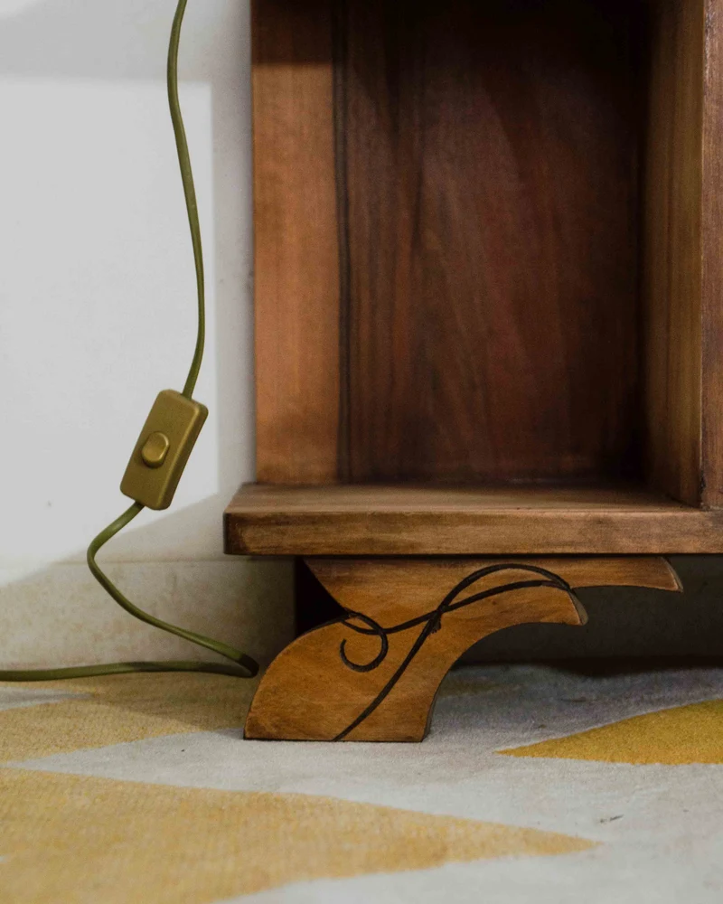 Odile, la table de chevet art déco en bois et marbre N°1534