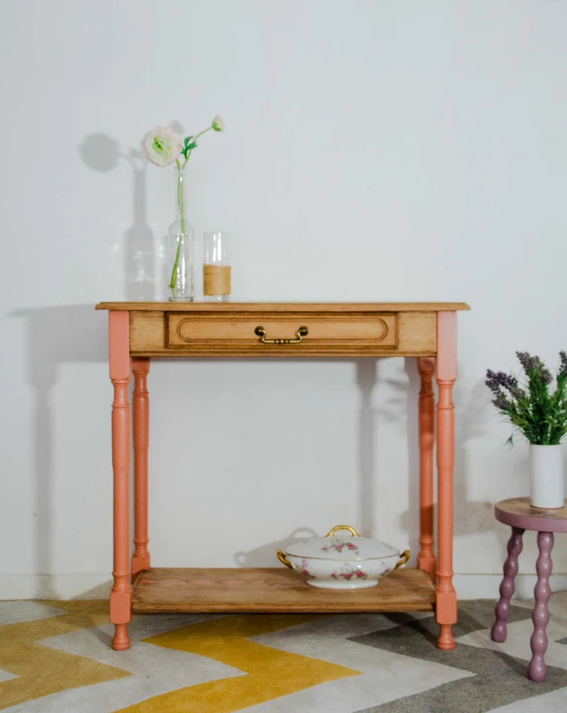 Francine, la table d'appoint en chêne N°1529