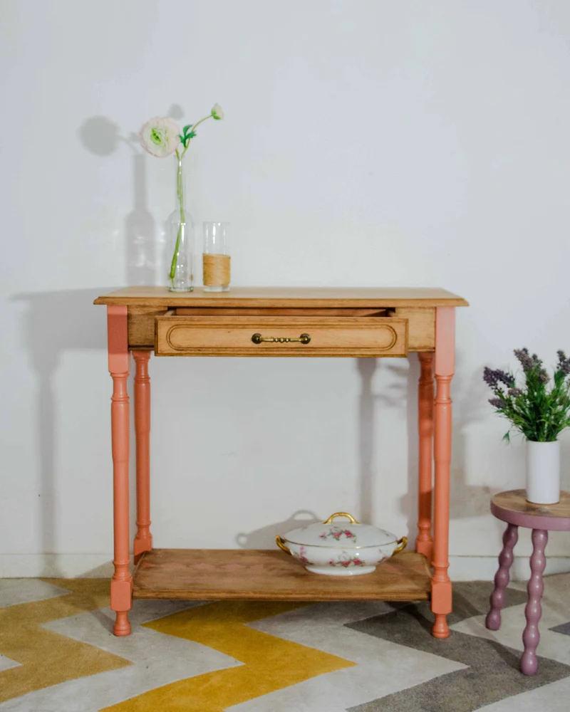 Francine, la table d'appoint en chêne N°1529