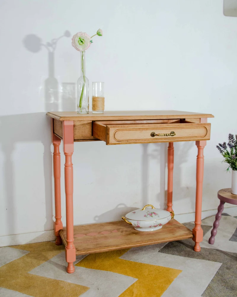 Francine, la table d'appoint en chêne N°1529