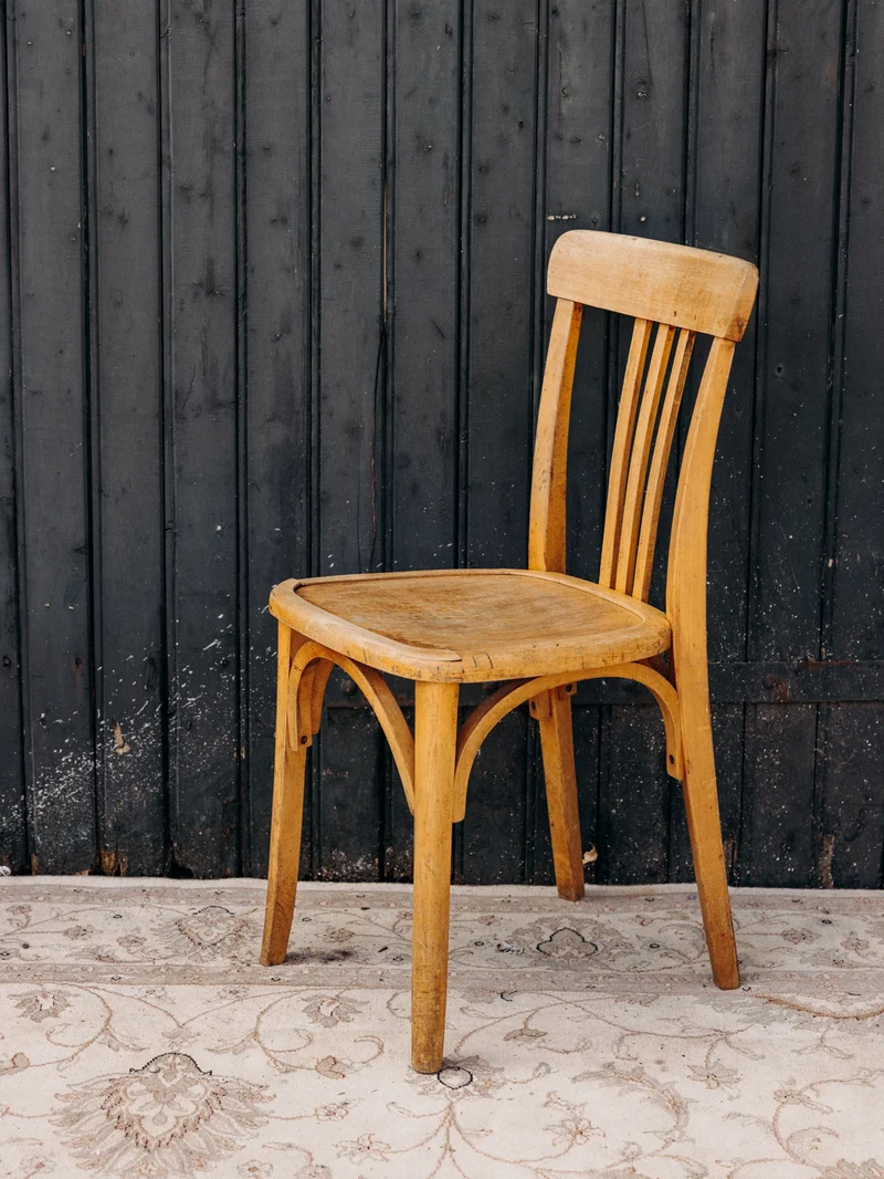 Claude, la chaise de bistrot parisien typique N°1558