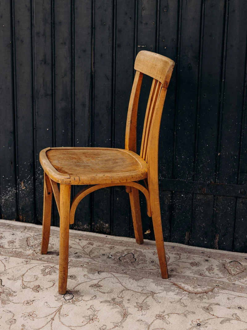 Claude, la chaise de bistrot parisien typique N°1558