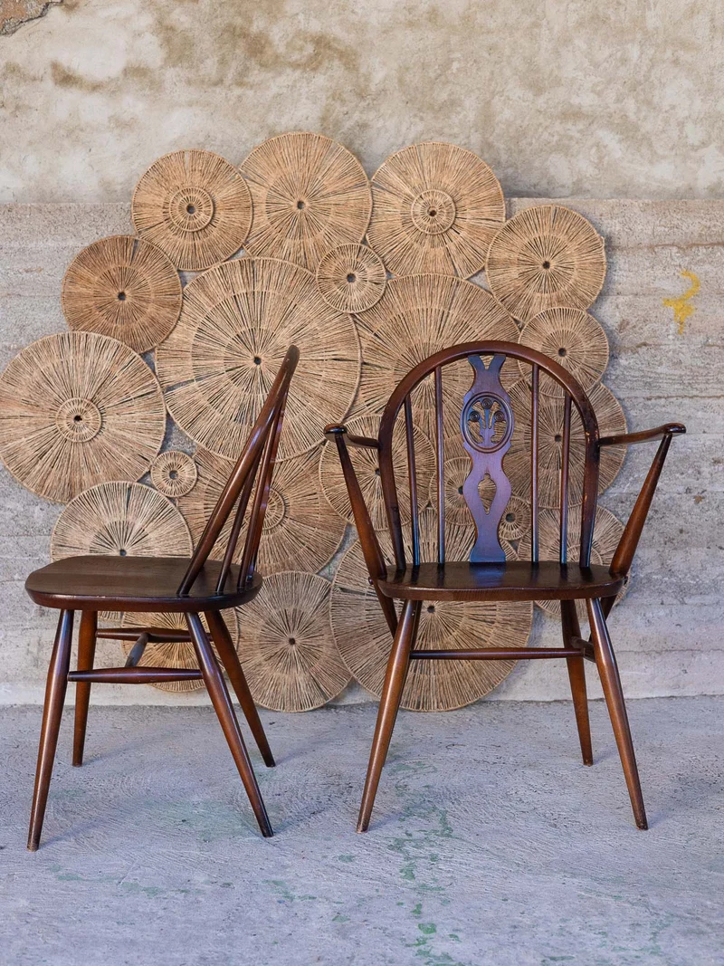 Claude, le lot de 6 chaises et fauteuils Ercol N°1572