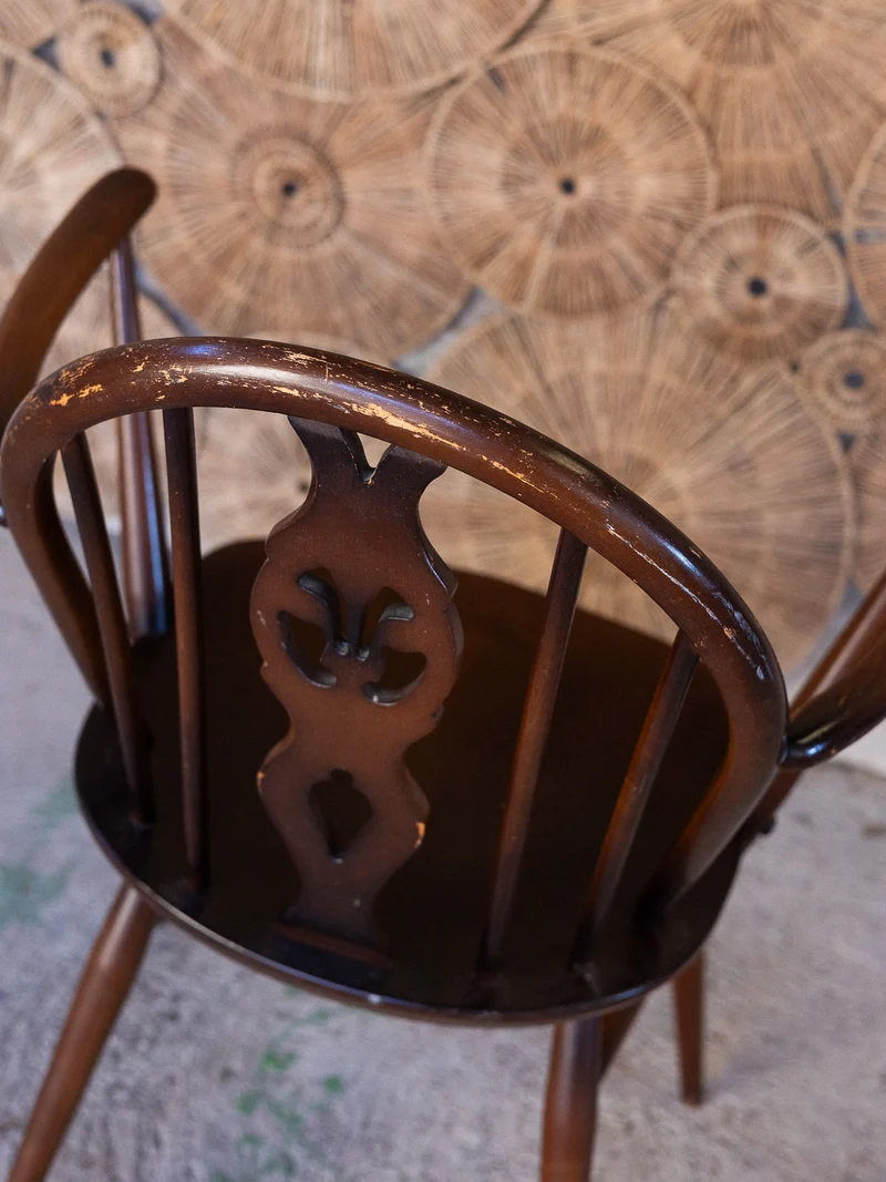 Claude, le lot de 6 chaises et fauteuils Ercol N°1572