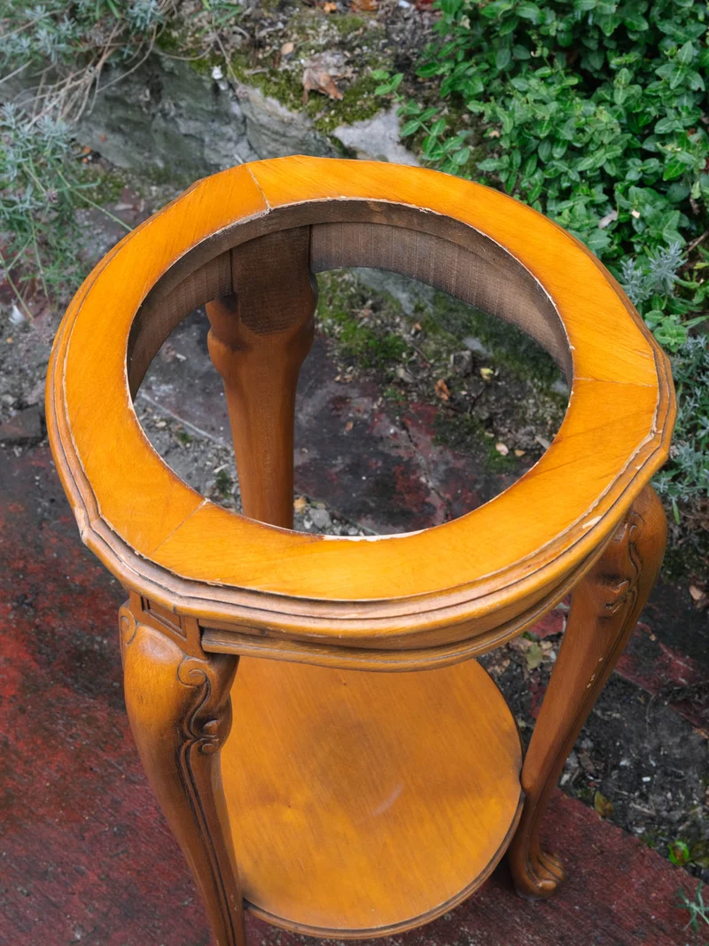 Alfred, le guéridon en bois et marbre N°1430