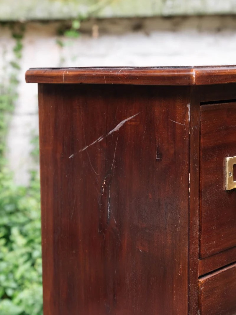 Valery, le petit semainier en bois et laiton N°133