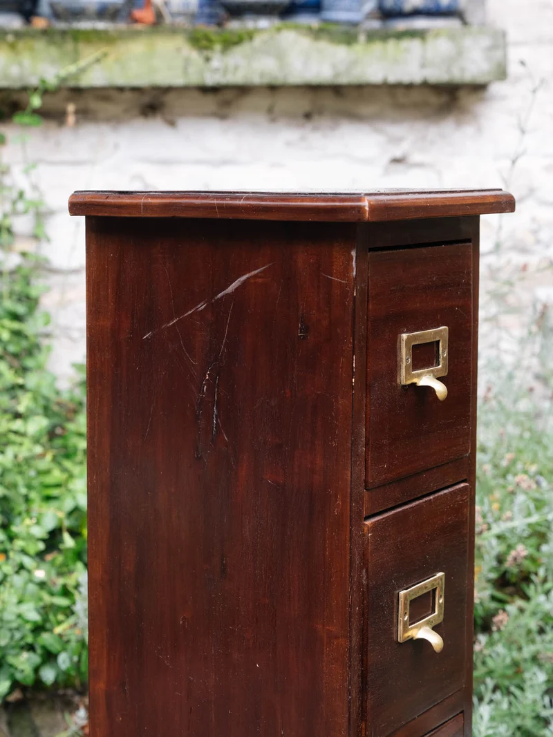 Valery, le petit semainier en bois et laiton N°133