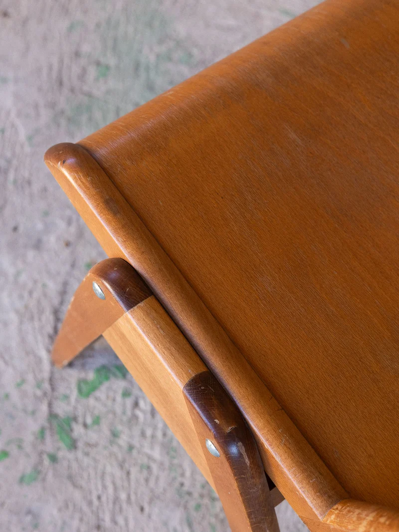 Alma, la chaise aux pieds compas N°1885