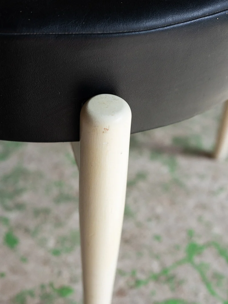 Axel, le tabouret contemporain N°741
