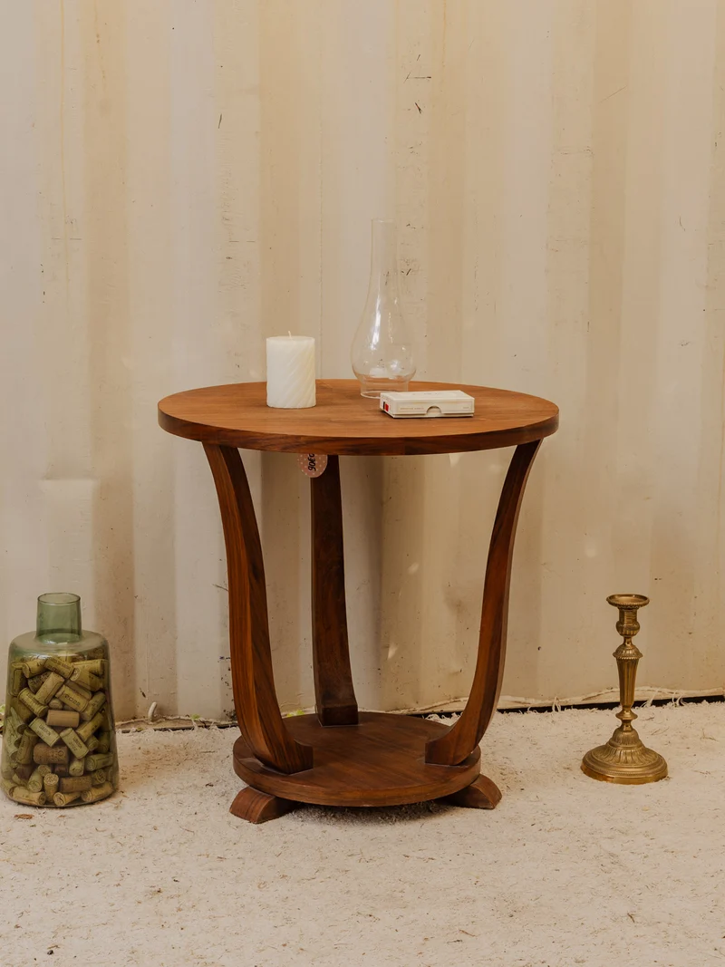 Francine, la table d'appoint en bois N°1506