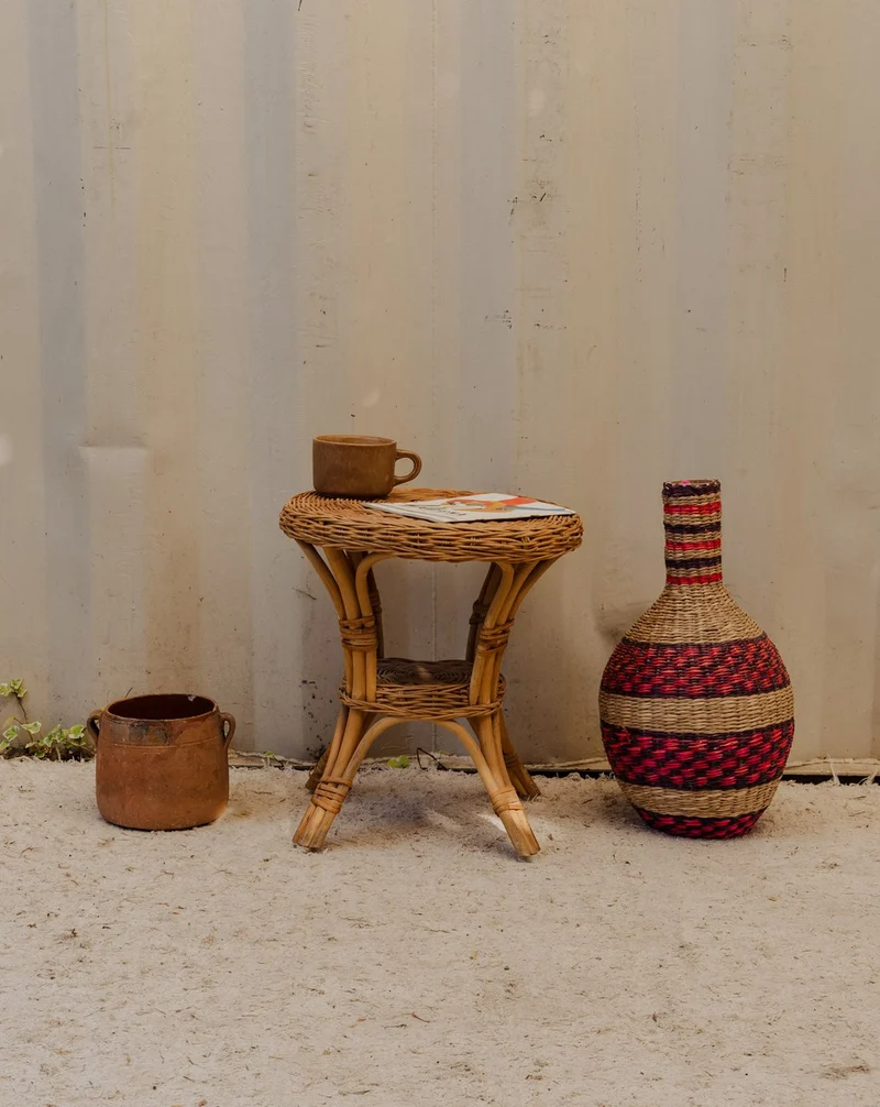 Francine, la petite table en rotin N°1503