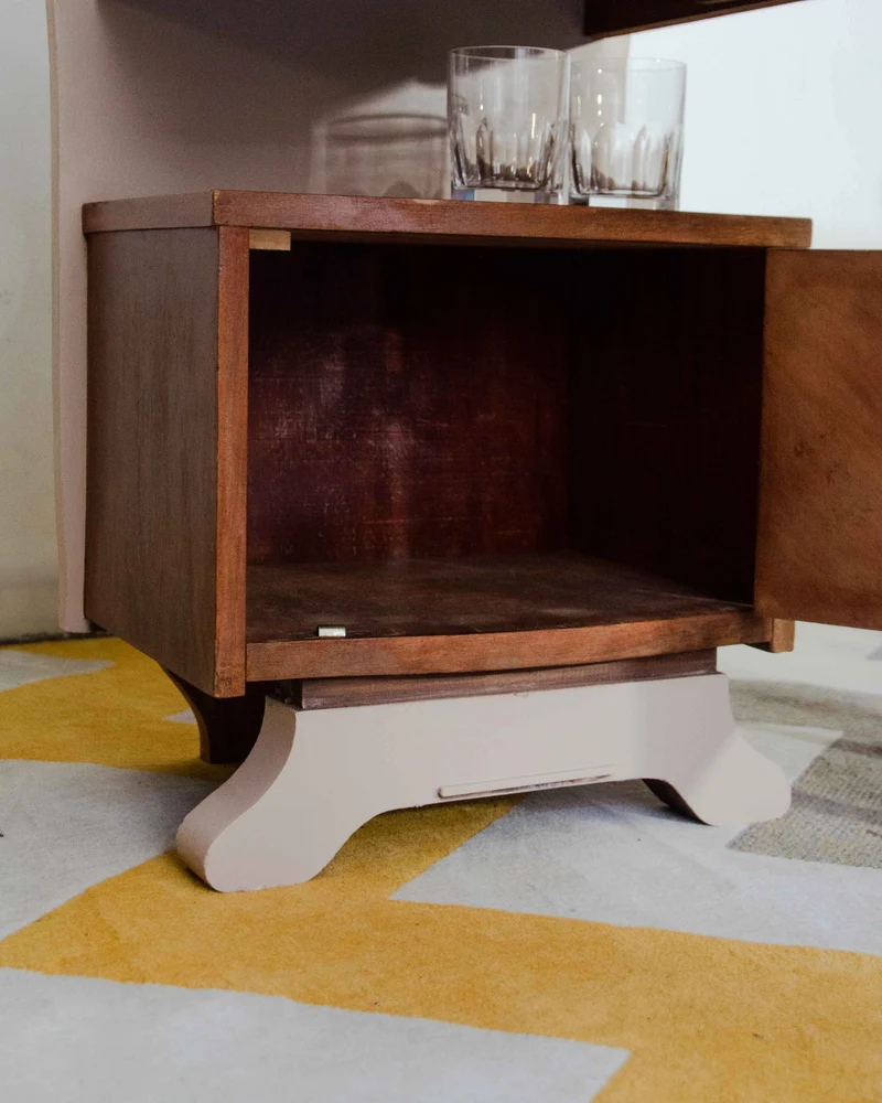 Odile, la table de chevet en bois N°1536