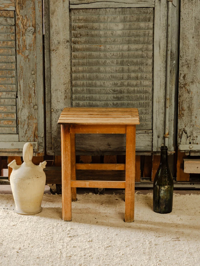 Regis, le tabouret en bois N°1528