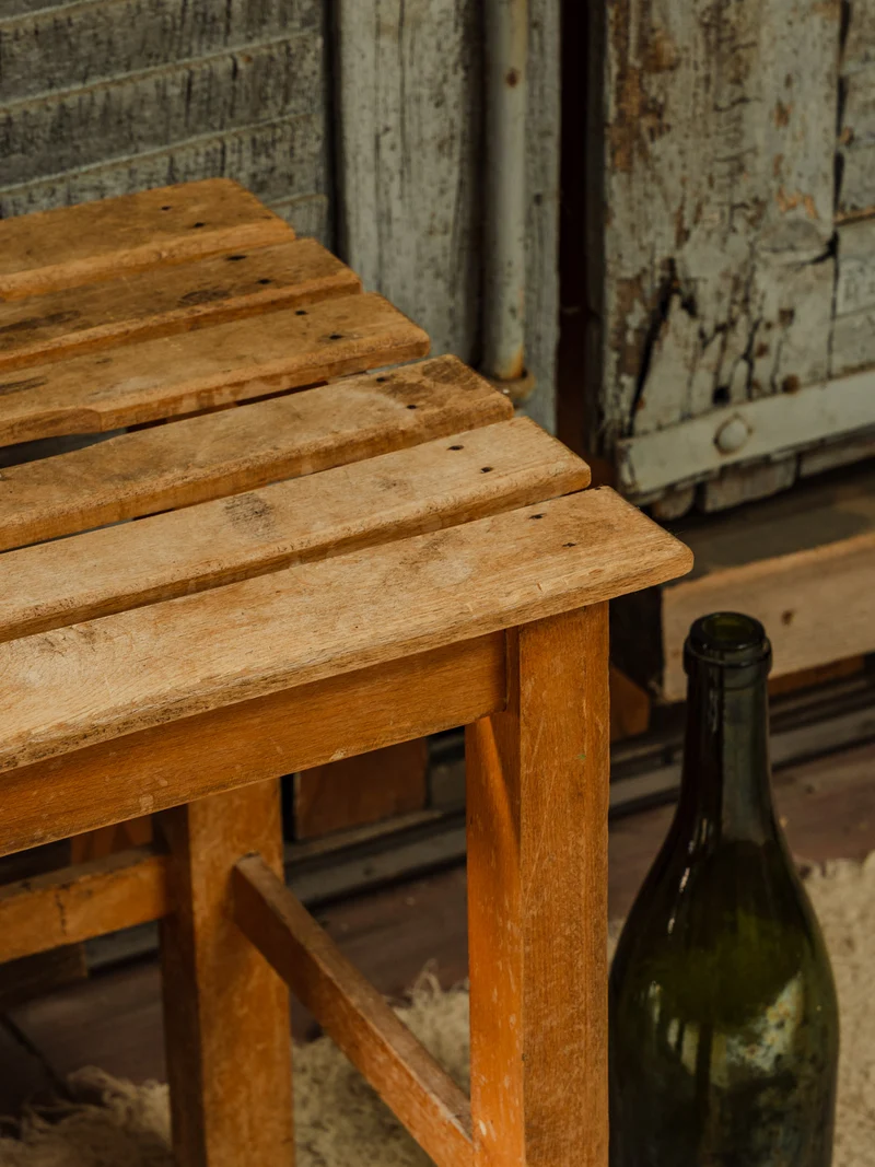 Regis, le tabouret en bois N°1528