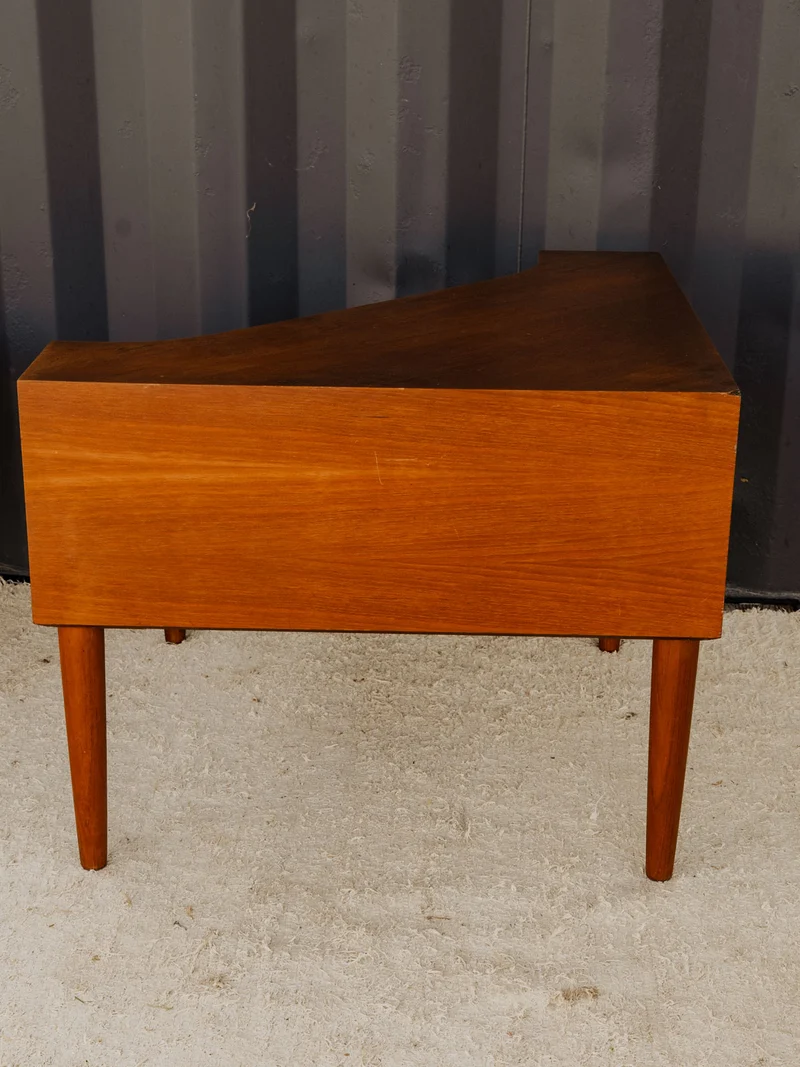 Donna, la table basse en teck N°1522