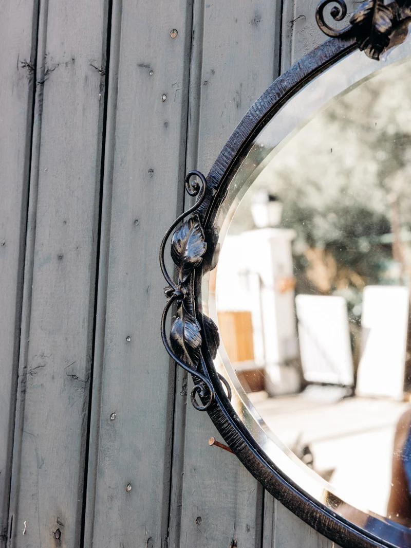Georges, le miroir en fer forgé noir N°1413
