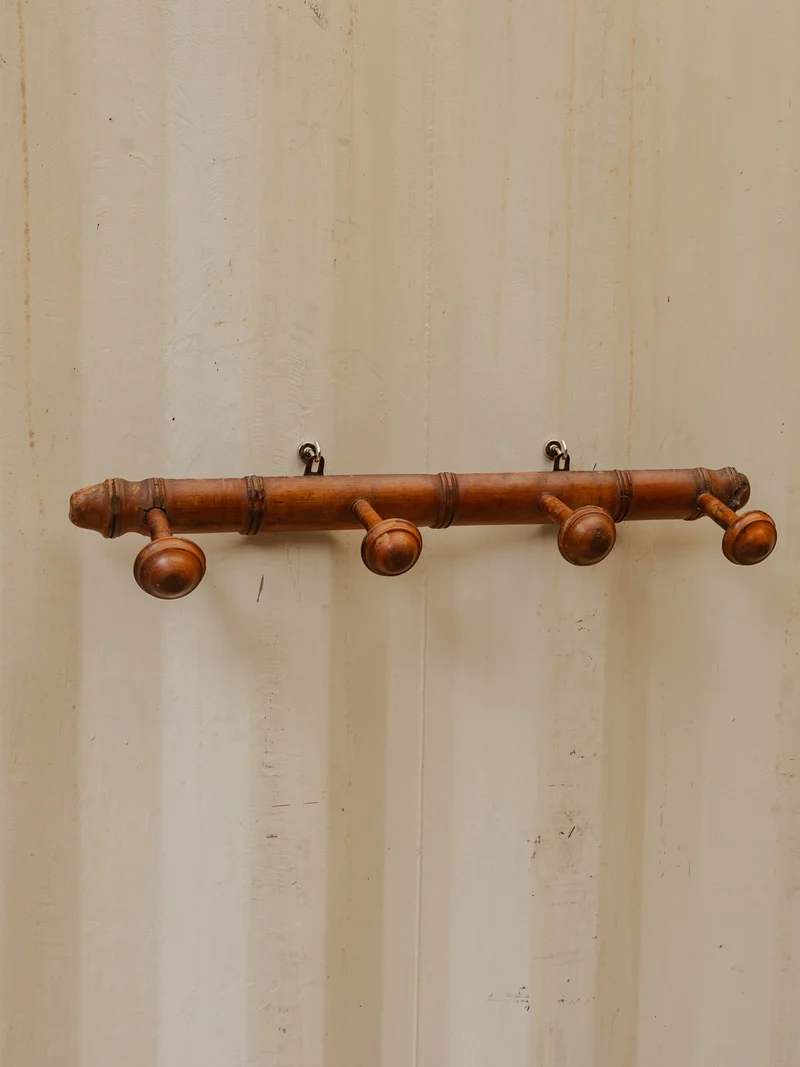 Max, le porte-manteau mural en bois N°448