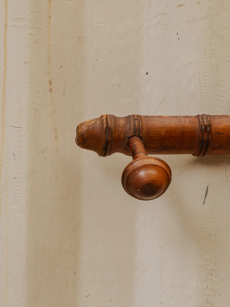 Max, le porte-manteau mural en bois N°448