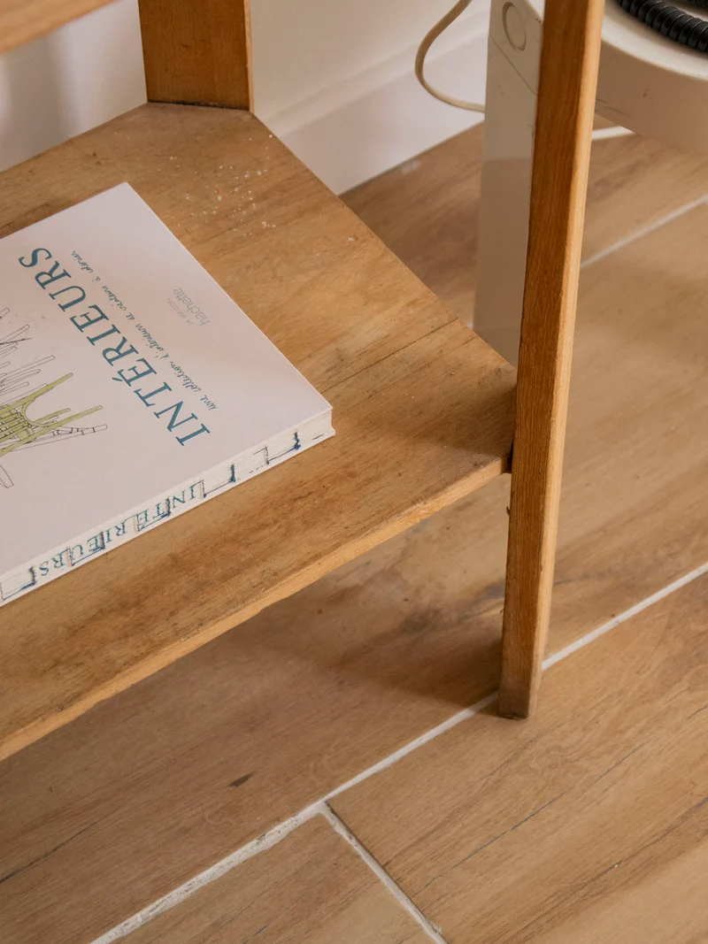 Francine, la table console en bois sculpté Art Déco N°1518