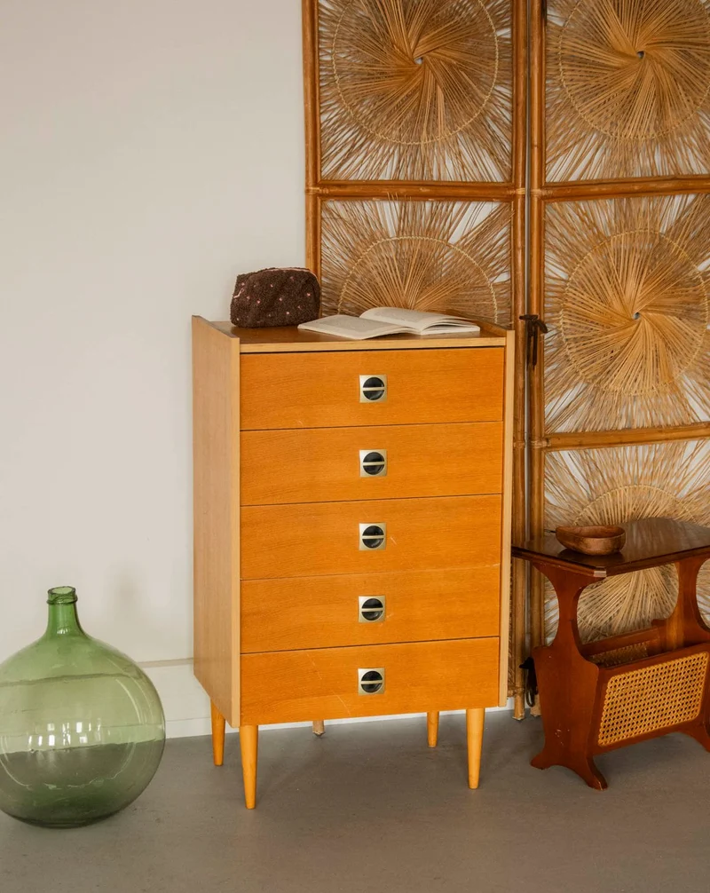 Olga, la commode scandinave aux poignées brutalistes N°1076