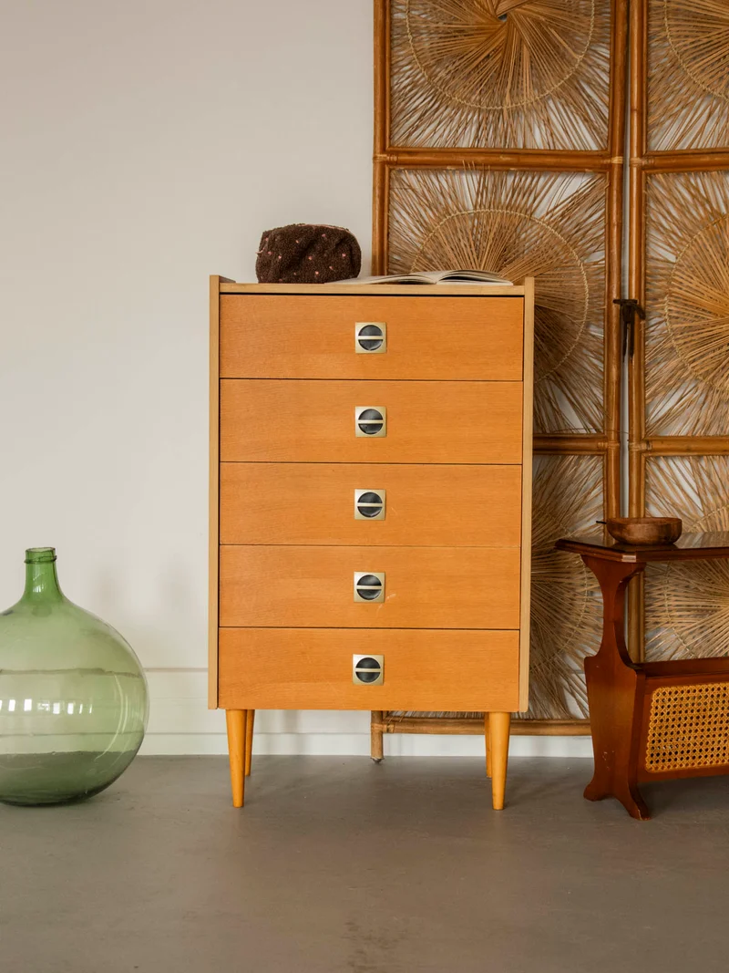 Olga, la commode scandinave aux poignées brutalistes N°1076