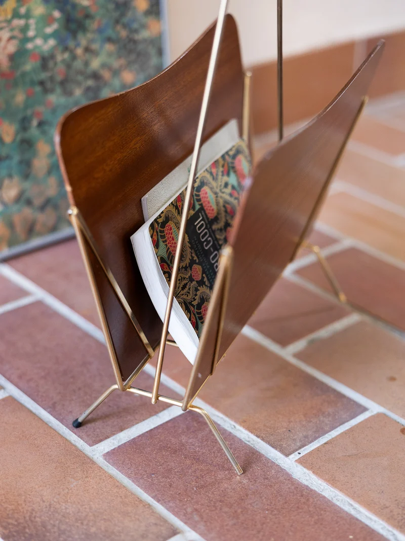 Marius, le porte-revues en formica N°278